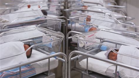 U Kantonalnoj bolnici Dr Safet Mujić rođene tri na UKC Tuzla pet beba