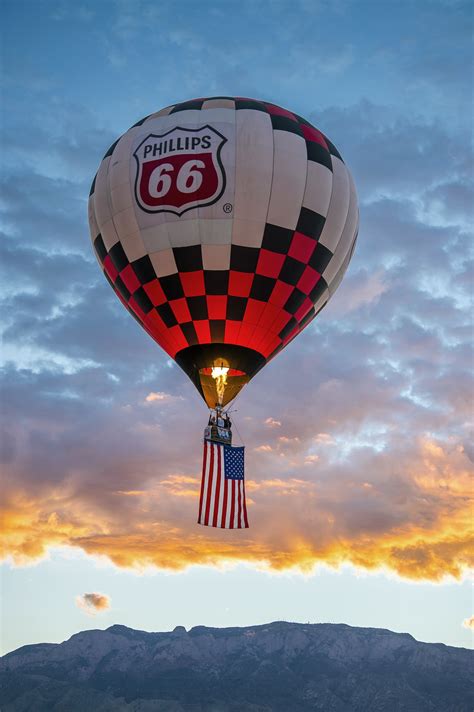 Free Photo Hot Air Balloon With American Flag