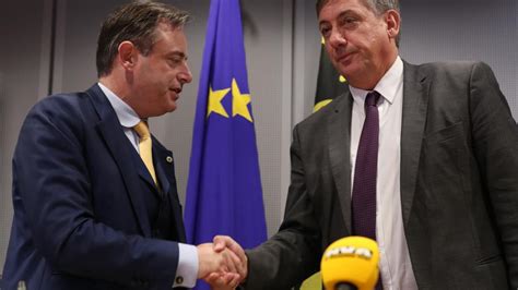 From wikimedia commons, the free media repository. Gouvernement flamand: «Une coalition avec le Vlaams Belang ...
