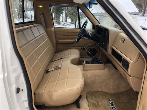 Reupholstered Bench Seat: LIKE NEW! (1987 Comanche) - MJ Tech