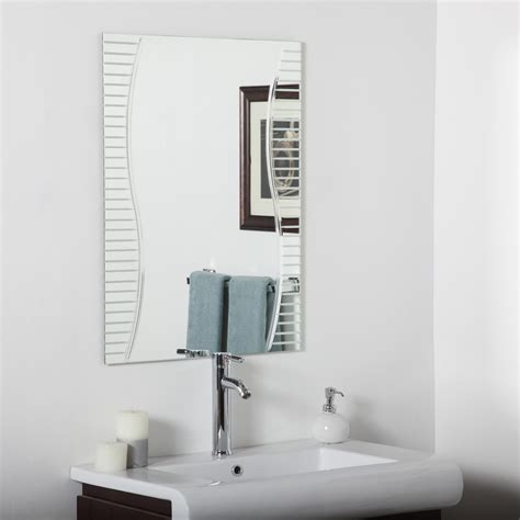Décor Wonderland Ava Modern Bathroom Wall Mirror 24w X