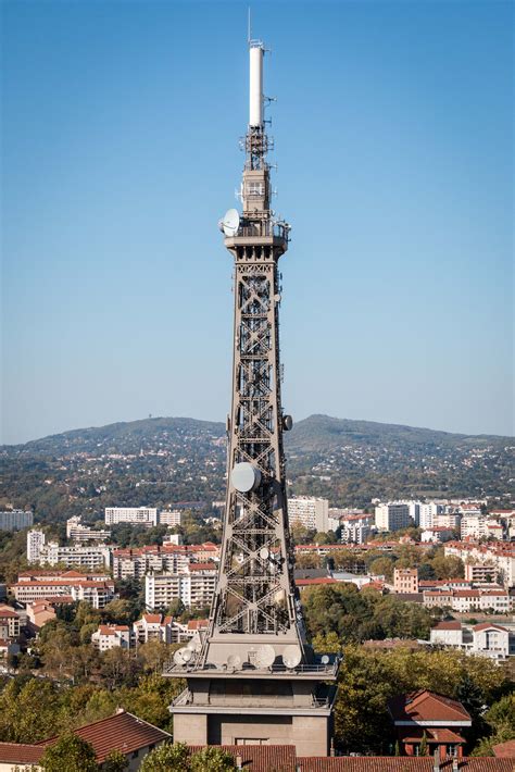 La tour métallique de Lyon : Villes : Colline de Fourvière : Lyon ...
