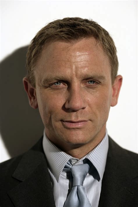 Daniel wroughton craig was born on march 2, 1968, in chester, england. Daniel Craig | HD Wallpapers (High Definition) | Free ...