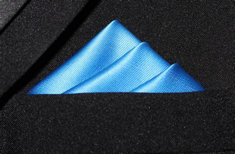 A hotter topic than i realized. How To Fold a Pocket Square - 3 Stairs Class it up and ...