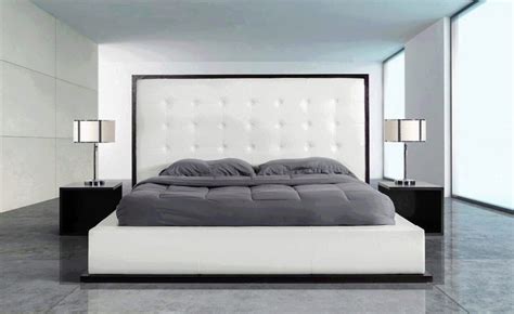White Finish Futuristic Queen Size Bed Modern Made In Spain Esf Kiu