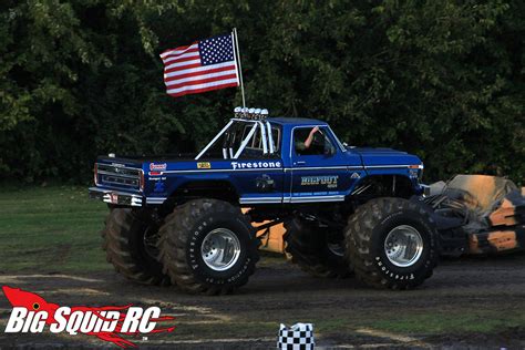 Feel free to send us your own wallpaper and we will consider adding it to appropriate 1024x768 bigfoot monster truck wallpaper | best new trucks. Everybody's Scalin' For the Weekend - Bigfoot 4×4 Monster ...