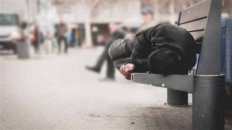 Exploring The Crisis Of Unsheltered Homelessness Giving Compass