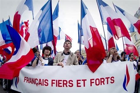 Les Jeunes Francais Renouent Avec Le Patriotisme