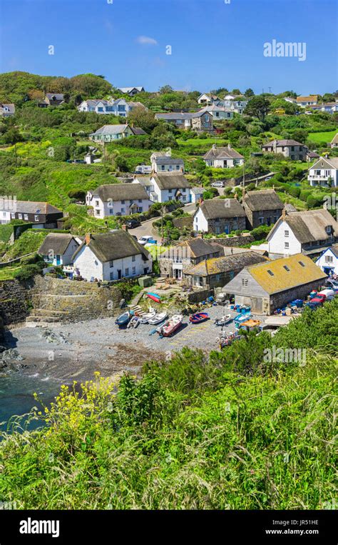 Cornwall Villages Hi Res Stock Photography And Images Alamy