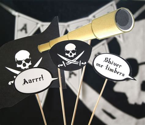 Host A Pirates Of Caribbean Party Pirate Photo Booth Photobooth