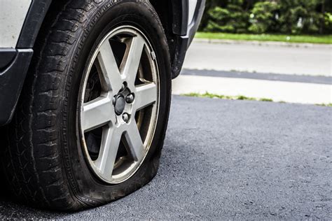 What To Do If You Get A Flat Tire Dobbs Tire And Auto Centers