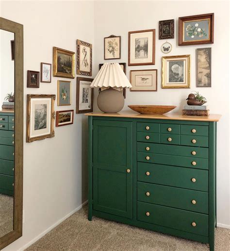 How to Create a Corner Gallery Wall in 5 Easy Steps