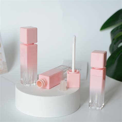 2021 Pink Color Square Empty Lip Gloss Tubes Cute Makeup Tools Lip