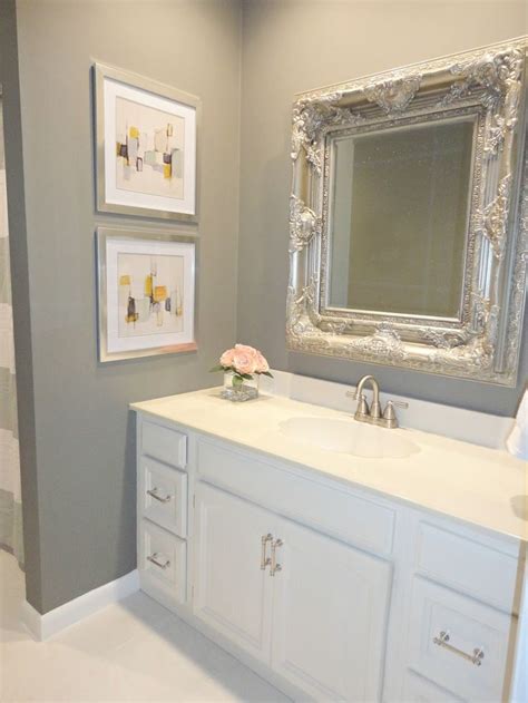 Bathroom layouts can be challenging, but a small bathroom can be particularly challenging. DIY Bathroom Remodel on a Budget: See how this blogger ...