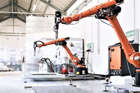 Kuka Robots Print Protective Equipment In Northern Italy Kuka Ag