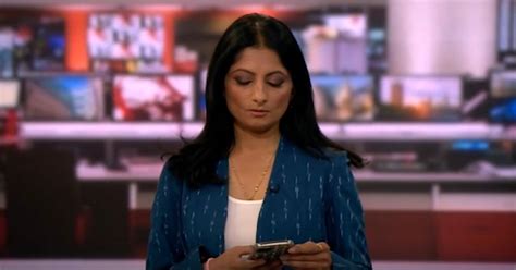 Bbc News Presenter Caught Off Guard As Viewers Spot Live On Air Blunder Mirror Online