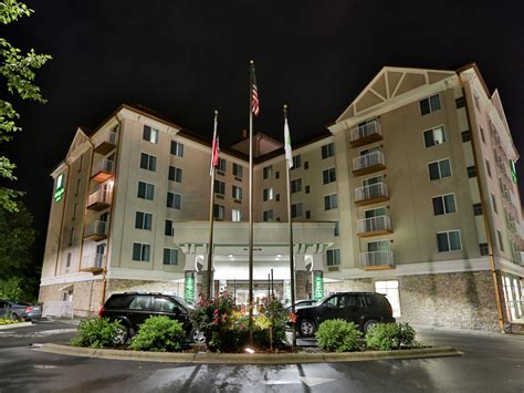 Downtown Asheville Nc Hotels Holiday Inn Hotel And Suites