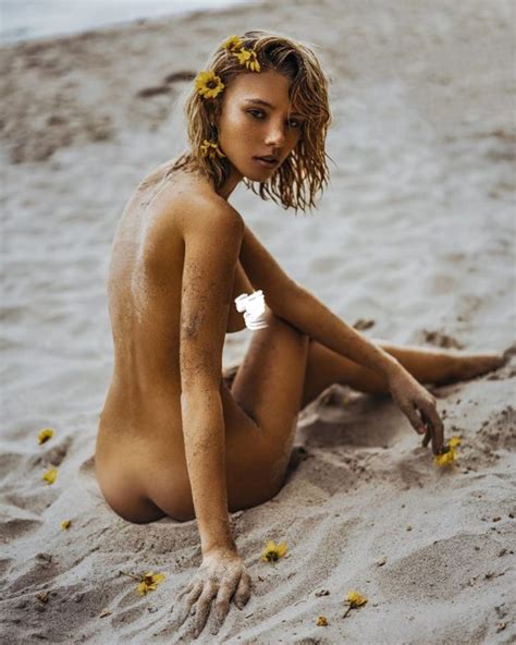 Rachel Yampolsky Naked The Fappening Leaked Photos