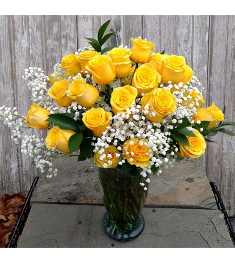 2 Dozen Yellow Roses Paoli Pa Florist