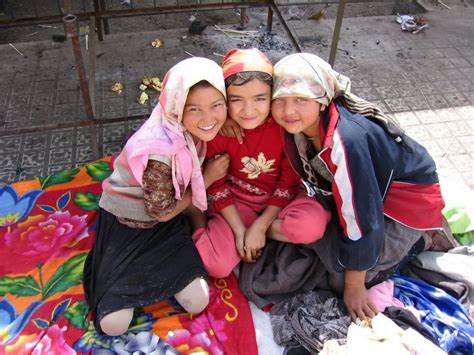 uyghur people - Google Search | Girl, Aladdin costume, Hotan