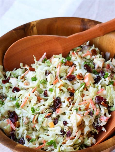 'tis the season for giving. Cranberry Pecan Slaw - #DIY&CRAFTS - | Gesunde rezepte ...
