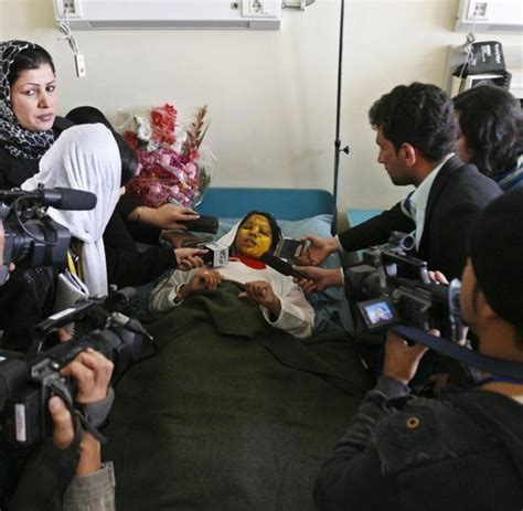 säureanschlag schülerin aus afghanistan trotzt den taliban welt