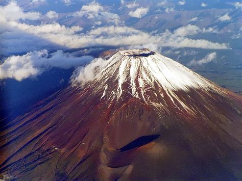 10 Most Famous Volcanoes In The World The Most Famous