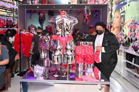 Rihanna Surprises Shoppers At Opening Of Her Second Savage X Fenty