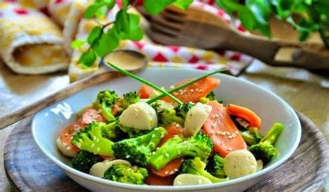 Sop adalah salah satu masakan yang paling sering tersaji di meja makan rumah anda. Resep Masakan dan Cara Masak Tumis Brokoli Daging Sapi ...