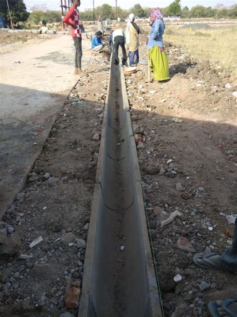 Steel Fiber Reinforced Concrete Precast Cable Trench Drain Thickness