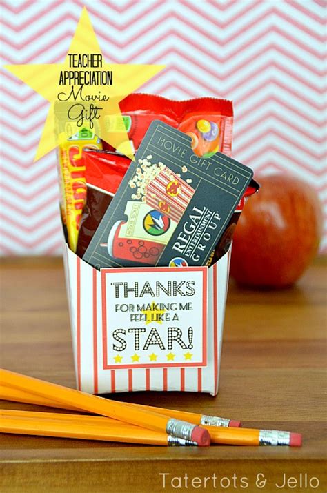 We've shopped around for the best teacher gifts that will a quick & easy gift for teachers: 20 Gifts your kid's teacher actually wants