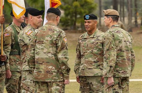 Us Army Central Welcomes New Commander Article The United States Army