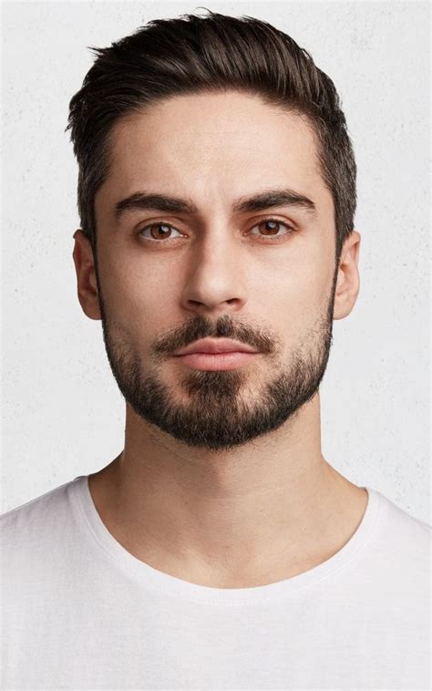 Gray Hair Dont Care 15 Fabulous Ways To Show Off Your Salt And Pepper Hair Chin Strap Beard