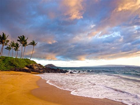 The Best Hidden Beaches In Hawaii Photos Condé Nast Traveler