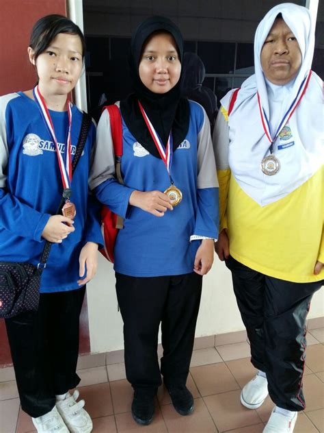 Haziq thaqiff b mohd faizul (smk alam damai) penyunting: PPKI SMK ALAM DAMAI: KEJOHANAN SUKAN DAN BALAPAN KALI KE-7 ...