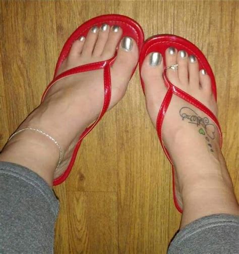 Pin En Feet In Sandals