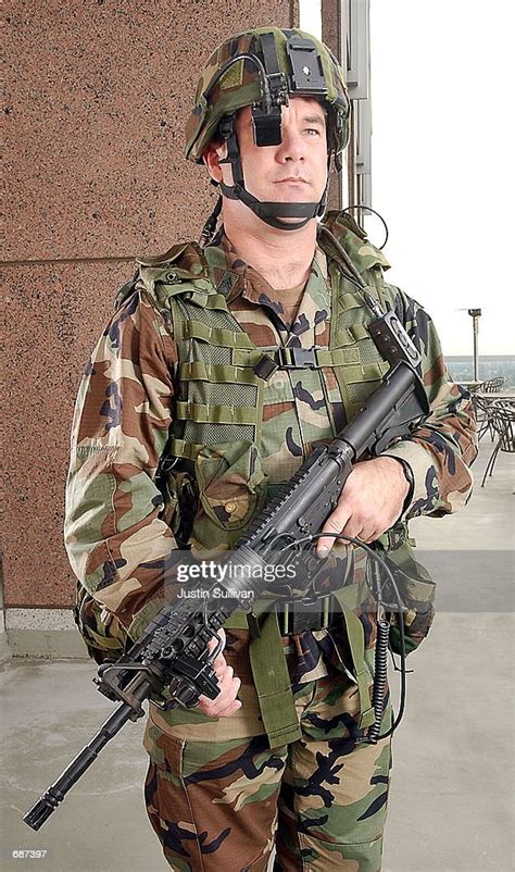 Us Army Sgt Chris Augustine Models The 06 Land Warrior System