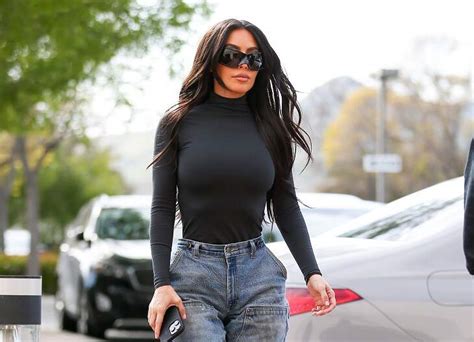 Shocking Kim Kardashian Allegedly Set Up And Photoshopped Her Paparazzi Shots