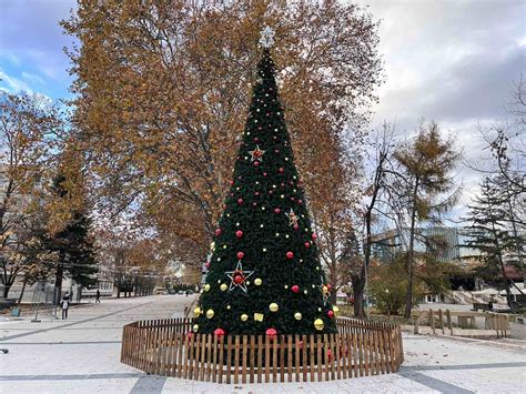 Priznibg Коледната украса в Монтана ще грейне на 2 ри декември