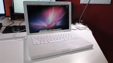 Apple Macbook 2006 Telegraph