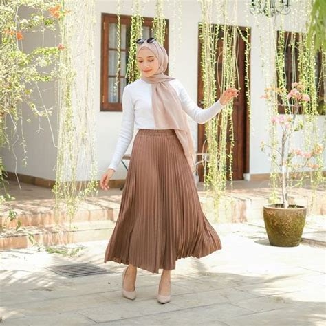 Inspirasi ootd rok plisket agar terlihat modis dan kekinian hai gadis.atasan utk rok prisket warna dusty pink ~ padanan anti norak buat atasan warna kuning musta atasan combat + rok prisket ukuran : Atasan Utk Rok Prisket Warna Dusty Pink / Harga Kebaya ...