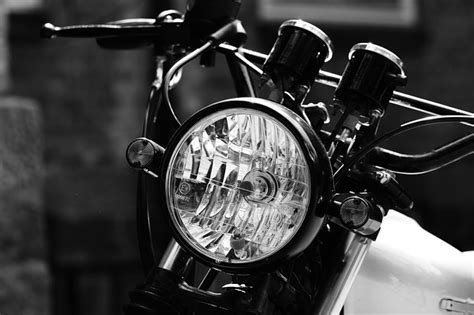 10 Lampu Motor LED Terbaik Untuk Nyala Lebih Terang - Cekresi.com