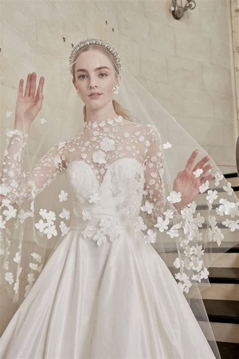 Ny Bridal Fashion Week 2022 A Wedding Dress Retrospective Tiaras Yes