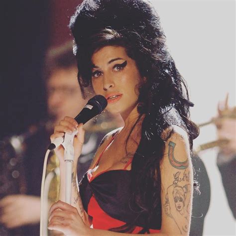 Tania Is The Amazing Amy Winehouse Tribute Artist M8 Entertainments Music And Entertainment