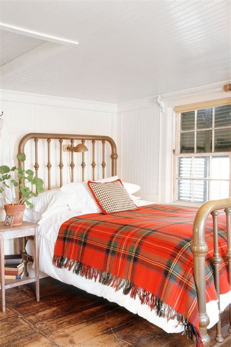 Timestamps:1:42 romantic lighting to set the mood3:27 diy ottoman5:23 diy bed from a pallet7:51 diy headboard10:33 diy pillowcase this video is made for. 37 Cozy Bedroom Ideas - How To Make Your Room Feel Cozy