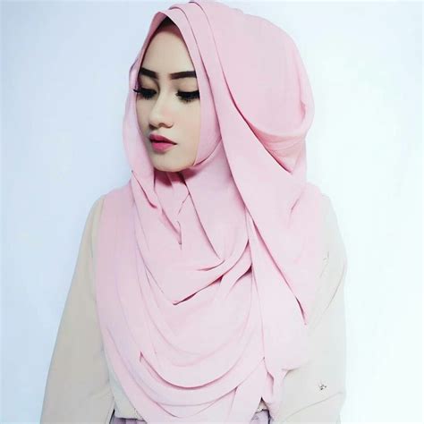 Pin By Hery Hariyanto On Kerudung Beautiful Hijab Hijab Tutorial