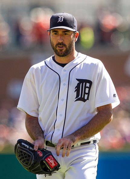 Detroit Tigers Starting Pitcher Justin Verlander Heads To The Dugout