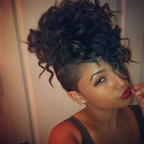 5 Exquisite Curly Mohawk Hairstyles For Girls And Women