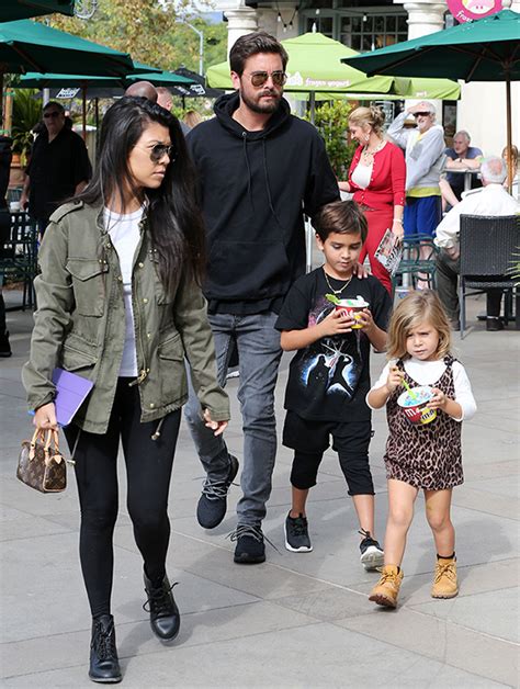 Kourtney Kardashian Quiere Un Cuarto Hijo Y Kim Propone A Scott Como