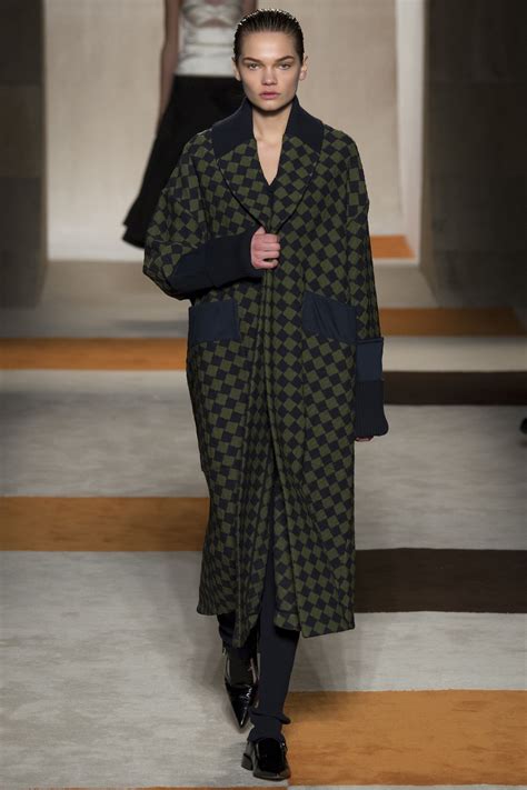 See The Complete Victoria Beckham Fall 2016 Ready To Wear Collection